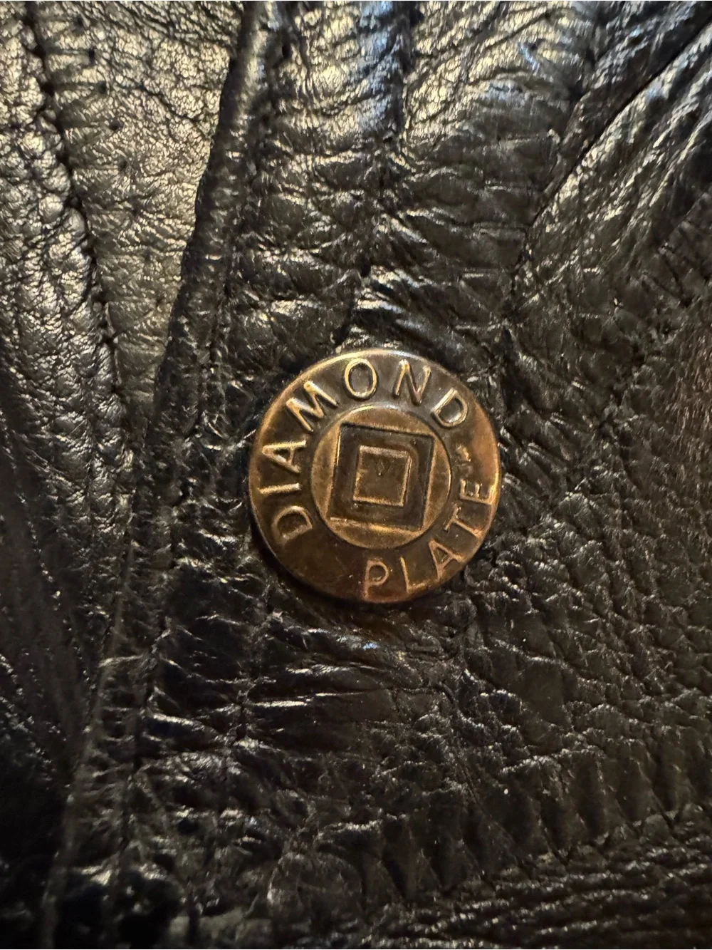 Diamon Plate  Men's Black Leather Lace-Side Vest (pls read description)